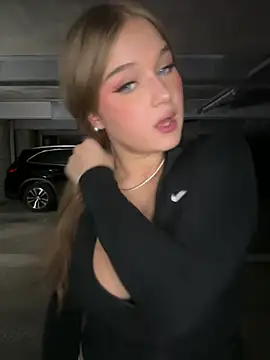 Hannah-2007's Webcam Show