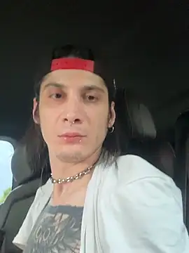 Show de AhntiQ na webcam