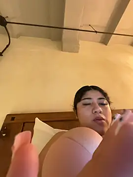 Monica17's Webcam Show