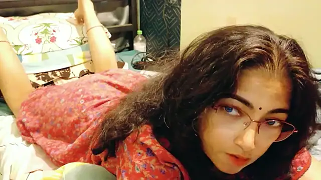 Phòng Chat Trực Tiếp HairyMommy