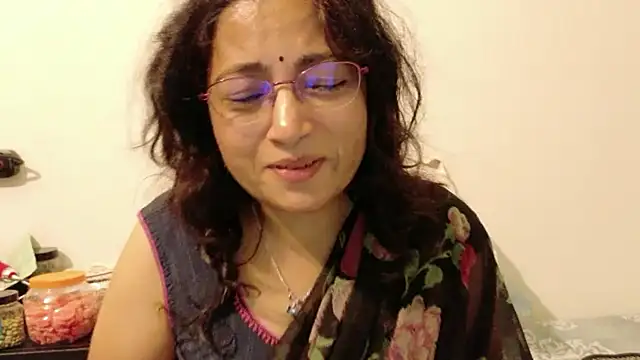 HairyMommy's Webcam Show
