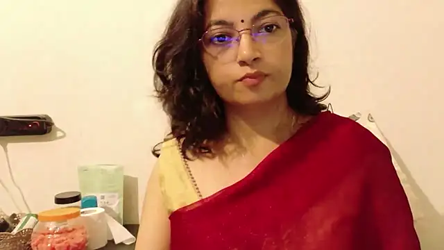 Show modela HairyMommy na web-kameri