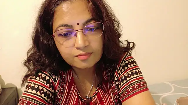 HairyMommy webcam show