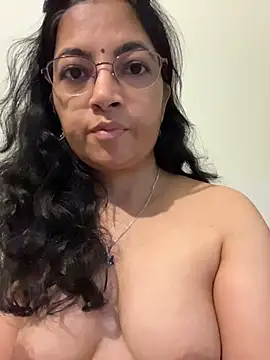 HairyMommy's Webcam Show