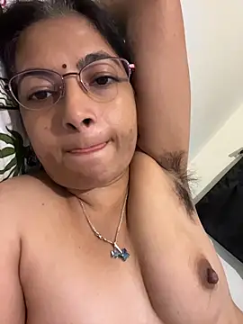 عرض كام HairyMommy