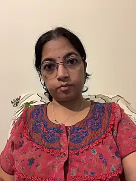 HairyMommy Show in webcam