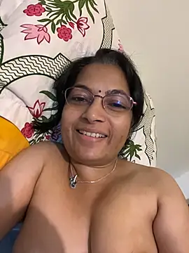 HairyMommy's Webcam Show