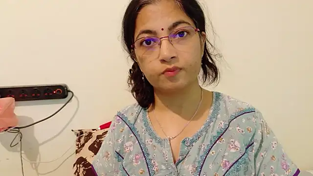 Mommyhairy Adlı Modelin Web Kamerası Şovu