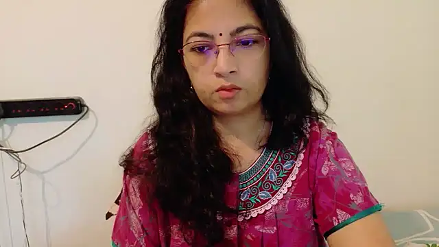 XXX chat uživo modela Mommyhairy