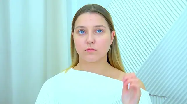 TinnaBurton Adlı Modelin Canlı XXX Sohbeti