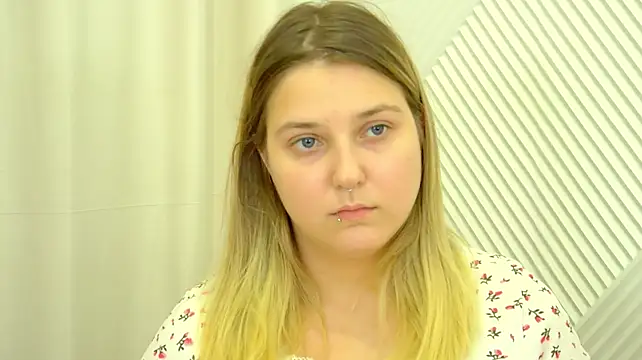 TinnaBurton – Naživo XXX chat