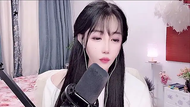 Laura_520 – Naživo XXX chat