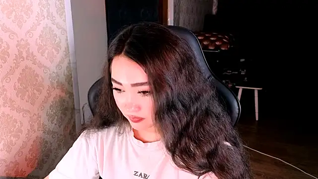 Emma_Uilson Adlı Modelin Canlı XXX Sohbeti