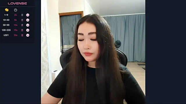 Emma_Uilson Chat XXX in diretta