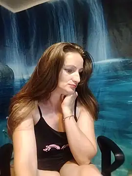 CrazyMaya39's Live XXX Chat