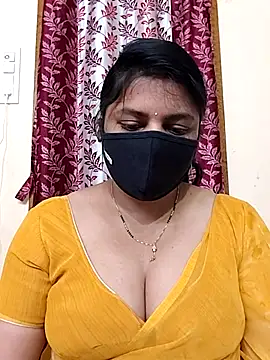 Indian_Telugu_Indhu Chat XXX in diretta