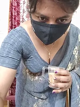 Indian_Telugu_Indhu Chat XXX in diretta