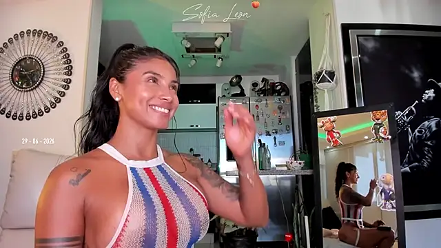 sofiasexhot's Webcam Show