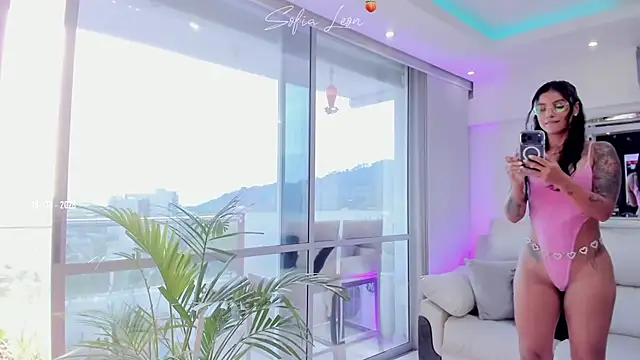 sofiasexhot élő XXX-chatje