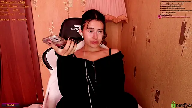 KristinaScott élő chatszobája