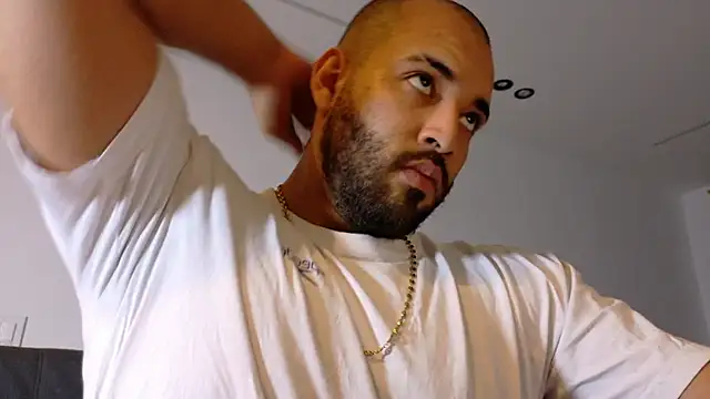Show modela Chris_Varden na web-kameri