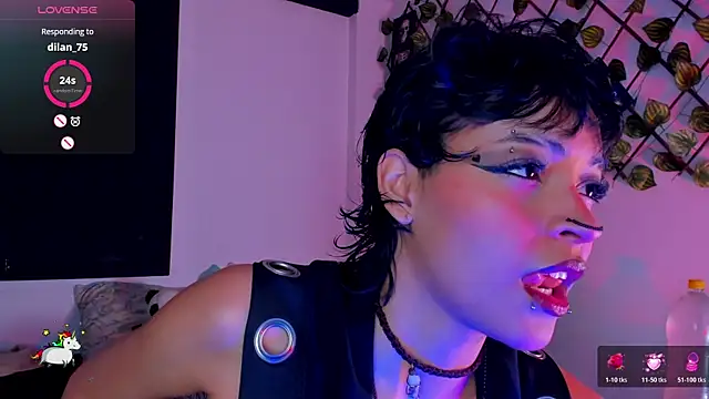Anny_Kiitty Webcamshow
