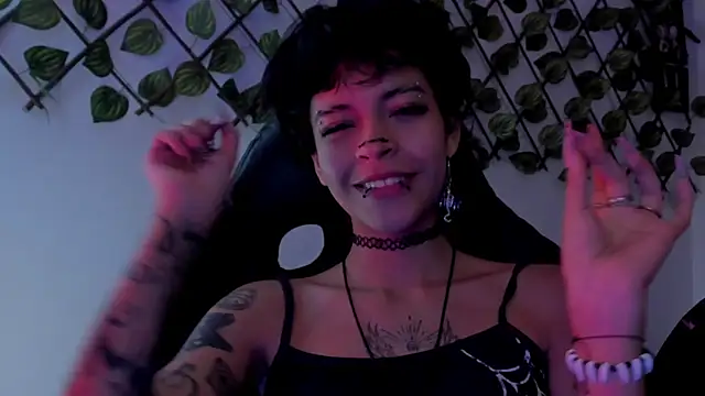 Anny_Kiitty Pertunjukan Webcam