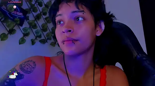 Anny_Kiitty's Webcam Show