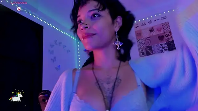 Anny_Kiitty's Webcam Show