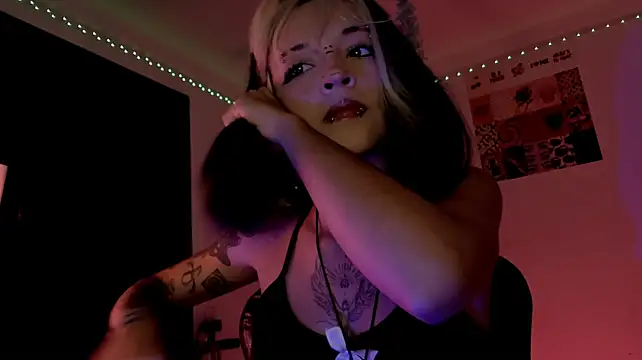 Anny_Kiittyn Webbikameraesitys