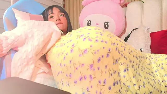 Онлайн чат XXX Milu_carbajal_x