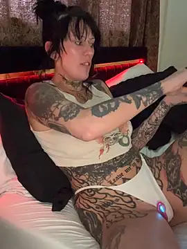 heavymetalvixen's Live XXX Chat