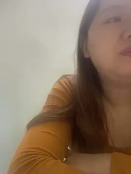 yiyi0316 라이브 XXX 채팅