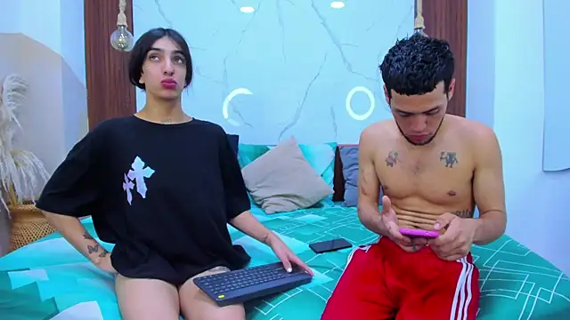 Pertunjukan Kamera Web Loversinfire2