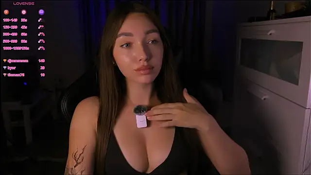 Emilia_mala Live XXX-Chat