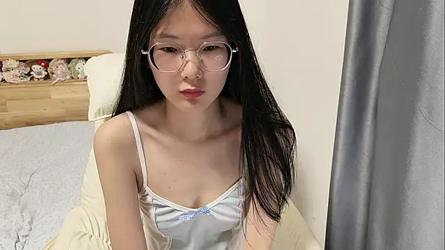 xlin-baby Adlı Modelin Canlı XXX Sohbeti