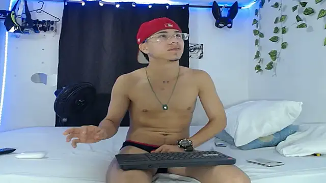 Anyelo_hot1111 Webcam Show