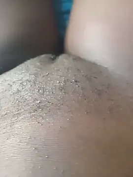 AishaBashilahのライブXXXチャット