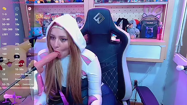 Pau_jones14: διαδικτυακό σόου στην κάμερα