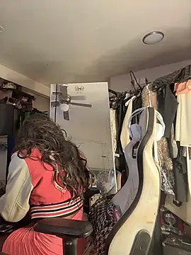 Motherbigbus Show in webcam
