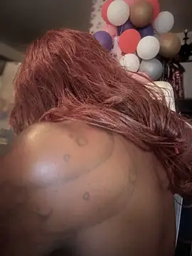 Motherbigbus webcam show