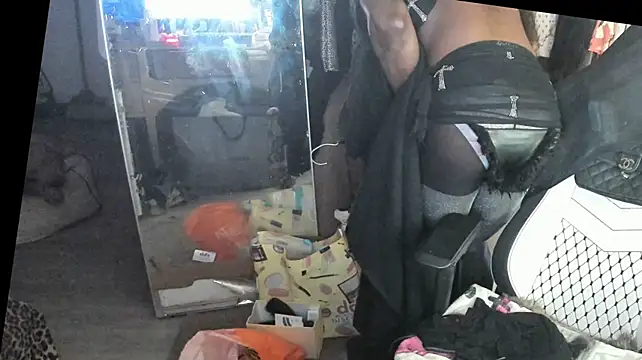 Motherbigbus' Webcam Show