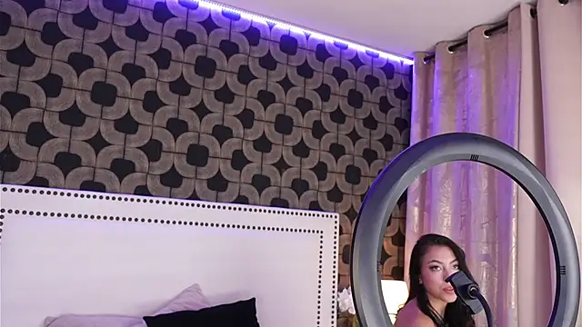 IsabelaWhite Chat XXX in diretta