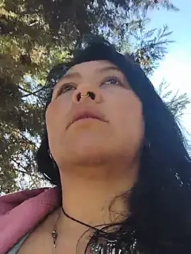 LILITH_LIBELULA Adlı Modelin Canlı XXX Sohbeti