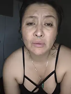 LILITH_LIBELULA Adlı Modelin Canlı XXX Sohbeti