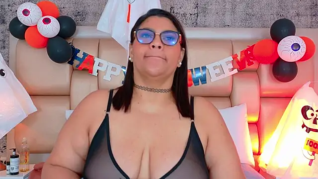 SelennaCooper's Webcam Show