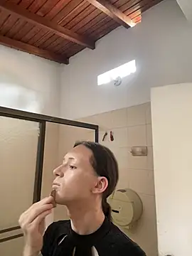הופעת וובקאם של Baby_luxury