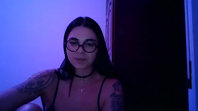 kiaramaranini's Live XXX Chat