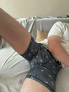 Tylerr2303 Webcam-Show