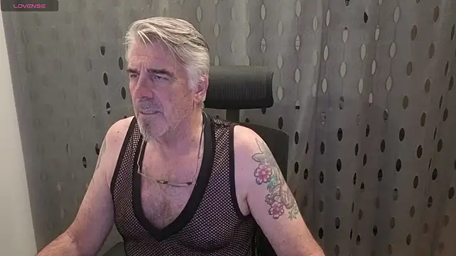 DirtyDaddy_CH Pertunjukan Webcam